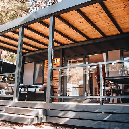 Mobile Home Kailani Nr 121, Camping Porton Biondi روفينج المظهر الخارجي الصورة